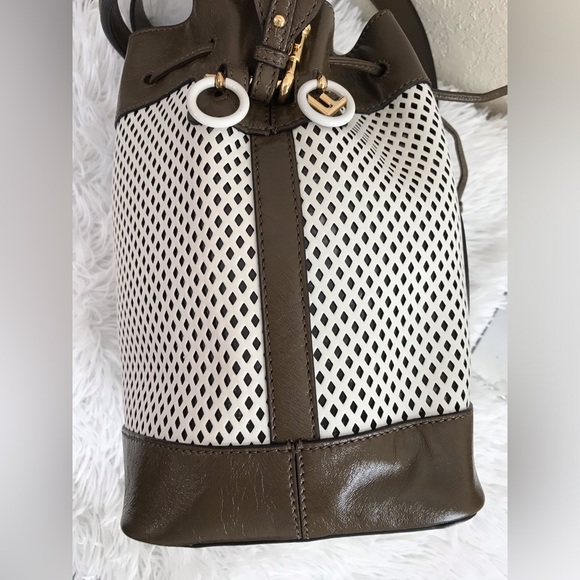 Fendi Mon Tresor Mini Bucket Bag. - Picture 11 of 16